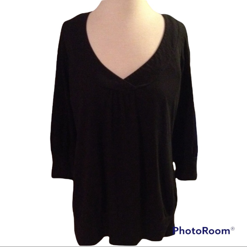 Next Era Couture Black v- neck top